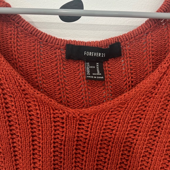 MEDIUM FOREVER 21 ORANGE KNIT LONG SLEEVE CROP TOP - Picture 4 of 7